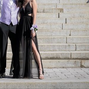 Fashion Nova Lanai Maxi Dress in Black